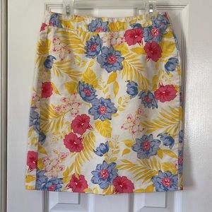 Old navy floral skirt. Size 0